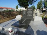 Grób żołnierzy 44PP 13 DP pochowanych na cmentarzu w Belsku Dużym, Emilia Tomasiak