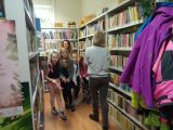 Uczniowie z Łęczeszyc z wizytą w gminnej bibliotece, foto nr 12, A.Krawczak